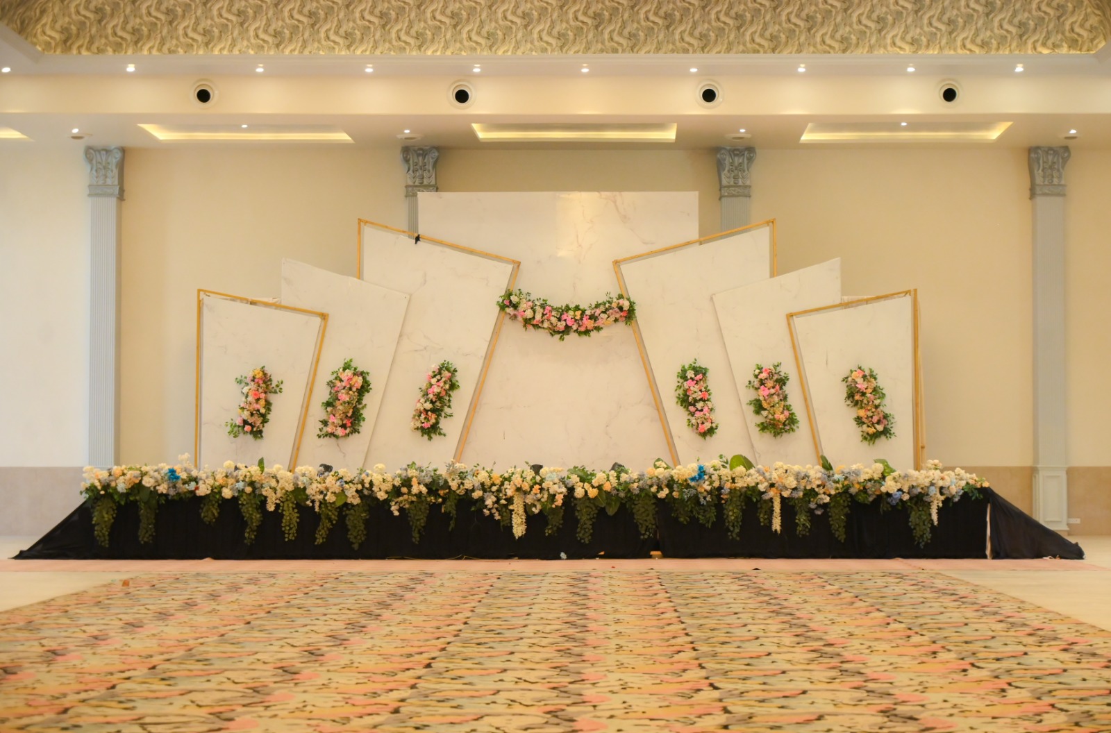 Karni Palace Kota room price