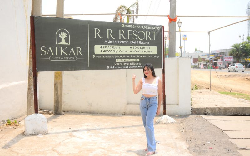 RR Resort booking online